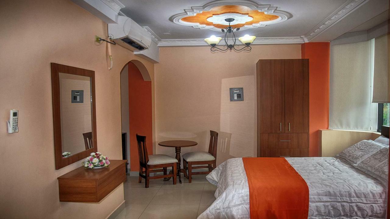 Olan'S Hotel Group Есмеральдас Екстер'єр фото